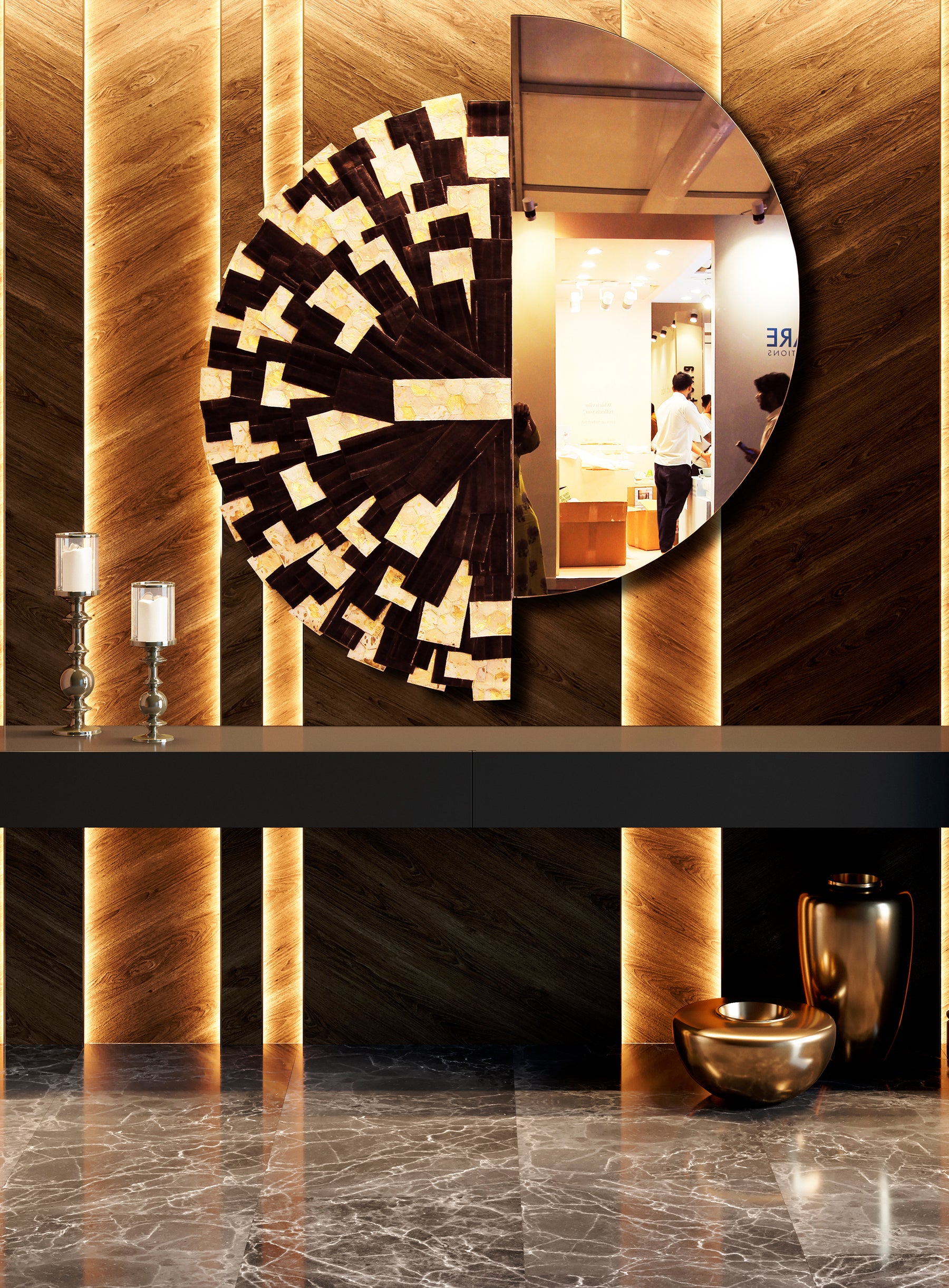 Lusso Objet D'art Gold